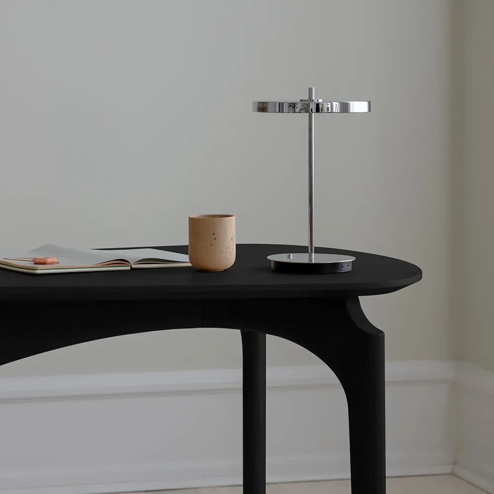 Asteria Move Monochrome Portable Lamp Silver