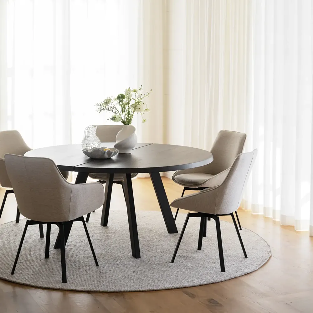 Alison chair with armrests lightbeige fabric/black metal legs