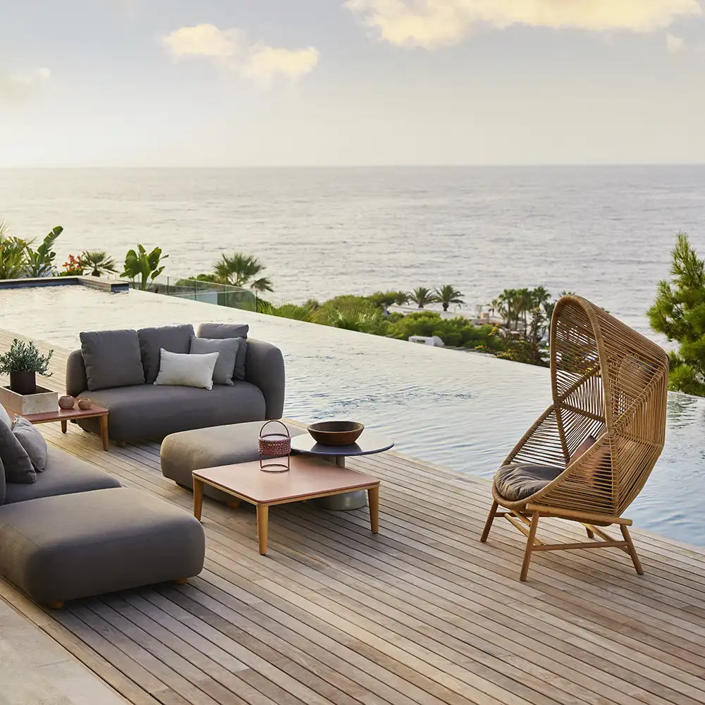 Capture Coffee table 85x85 cm