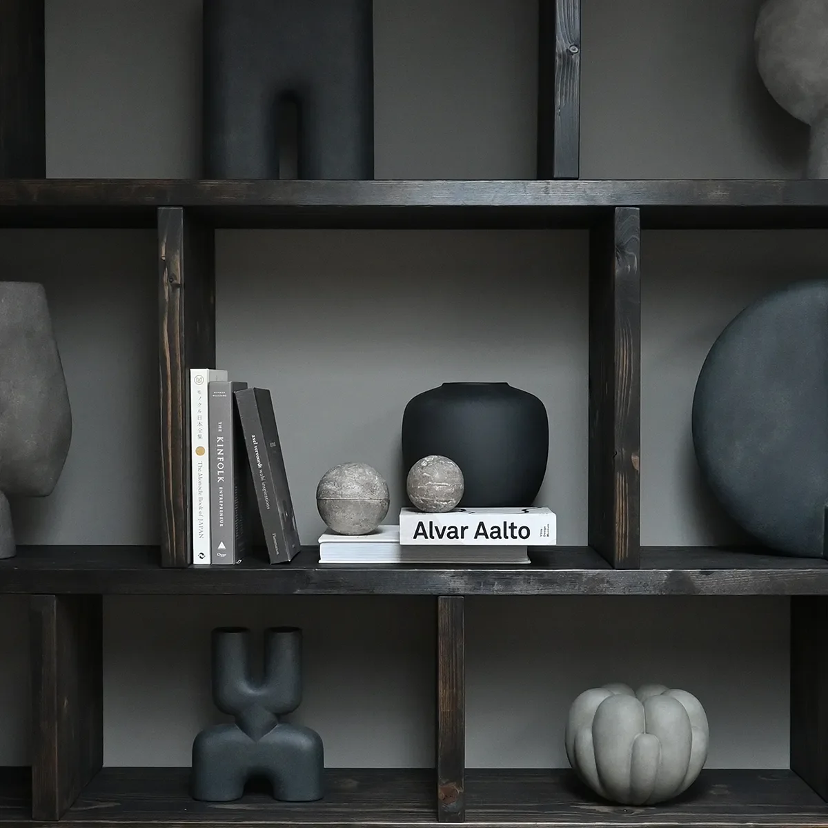 Handmade Vase Bloom Petit Dark Grey H18 cm