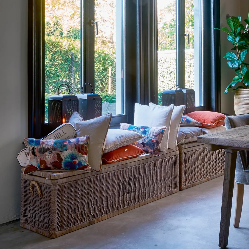  Rustic rattan chest, 160x40 cm