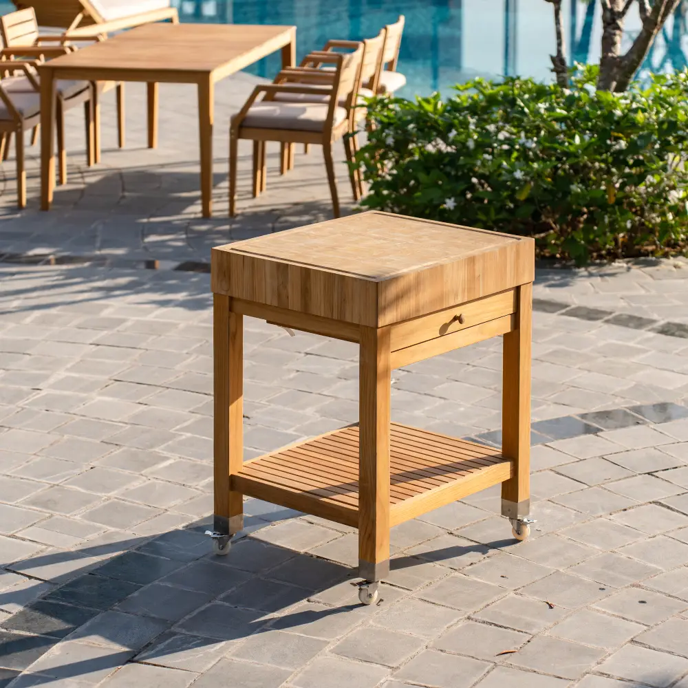 Ageröd chopping block incl. rain cover