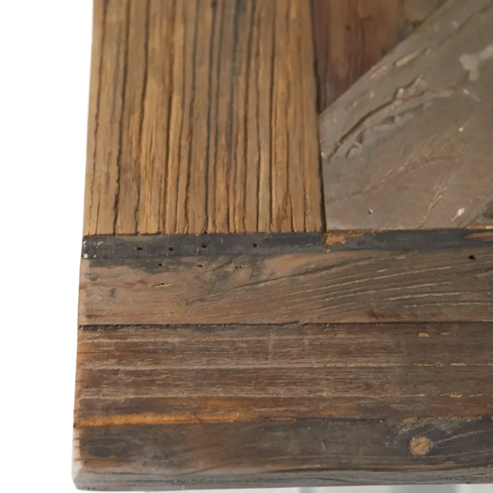 Château Chassigny coffee table 70x70 cm