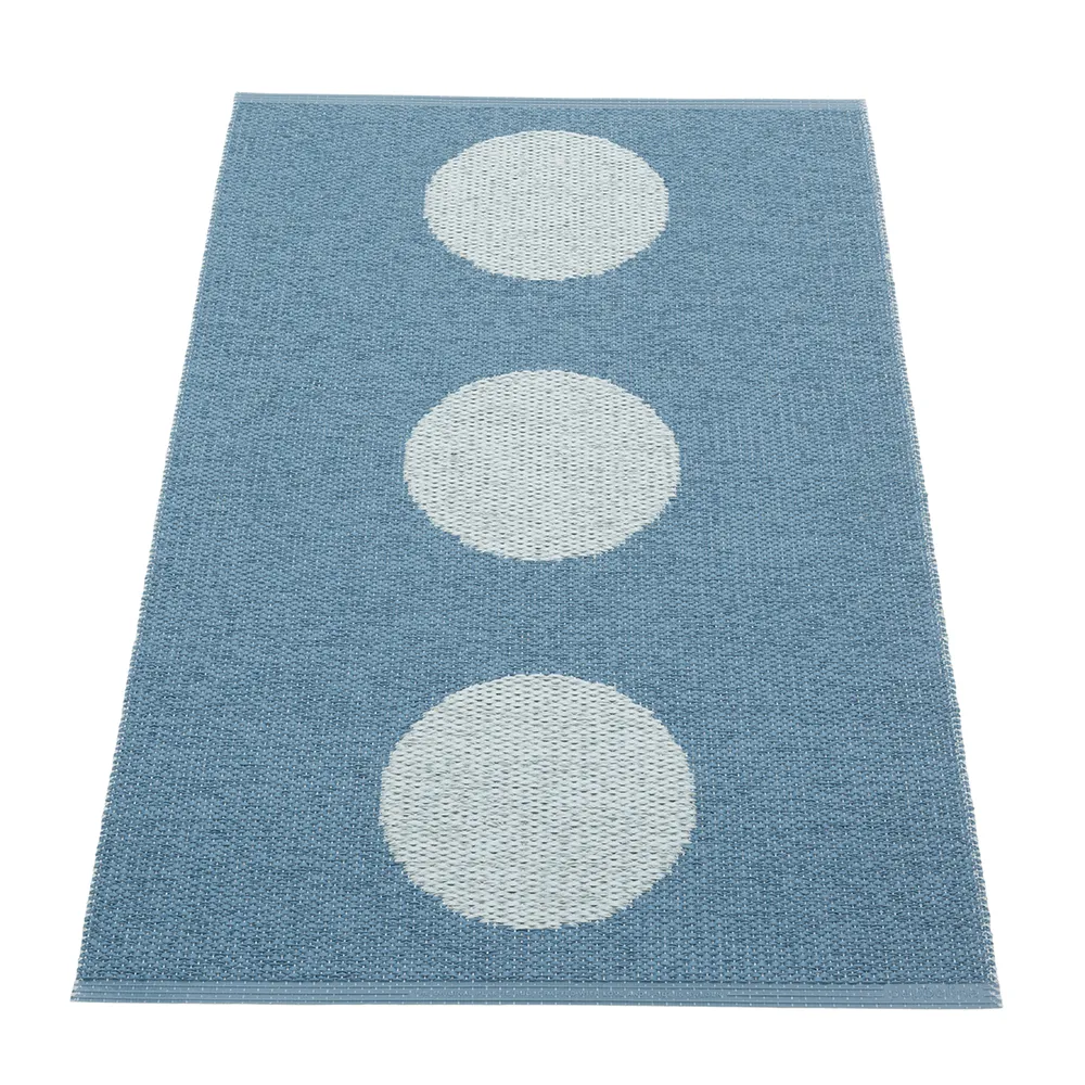 Vera Pop carpet River Blue/Blue Fog 70 x 120cm