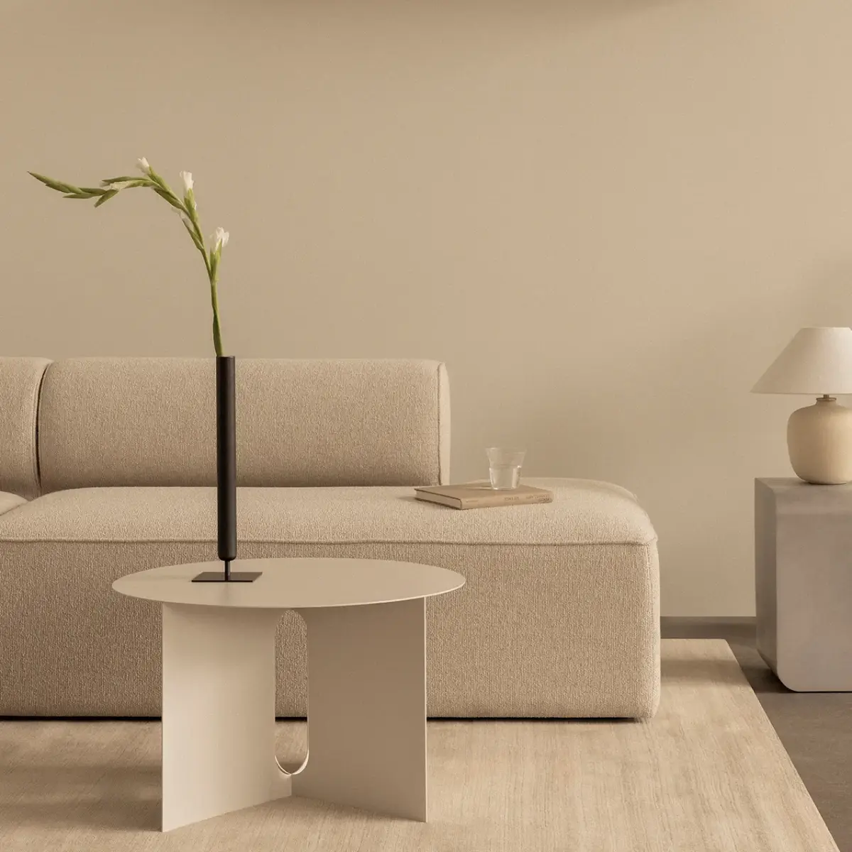 Androgyne Side table/base Ivory Steel - Ø63 cm