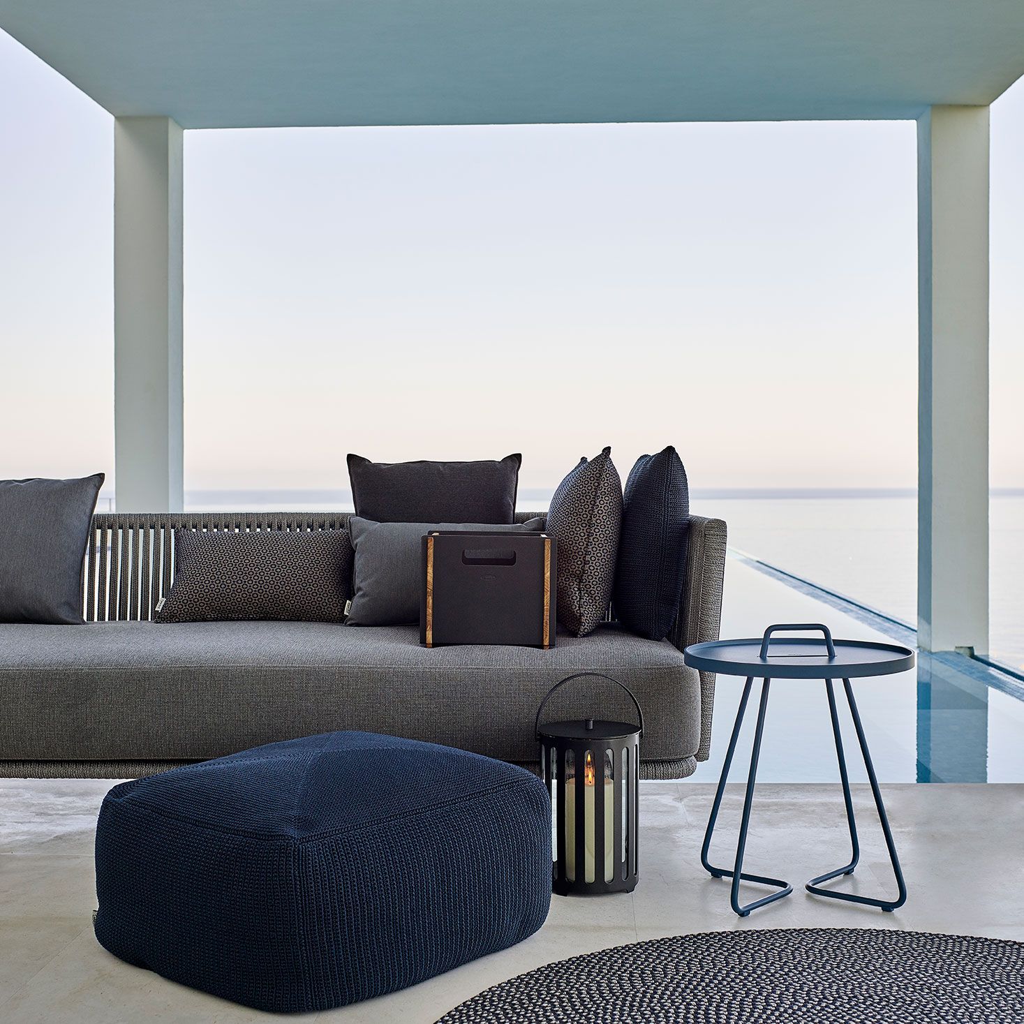 Divine Ornamental Cushion 32X52 Turquoise