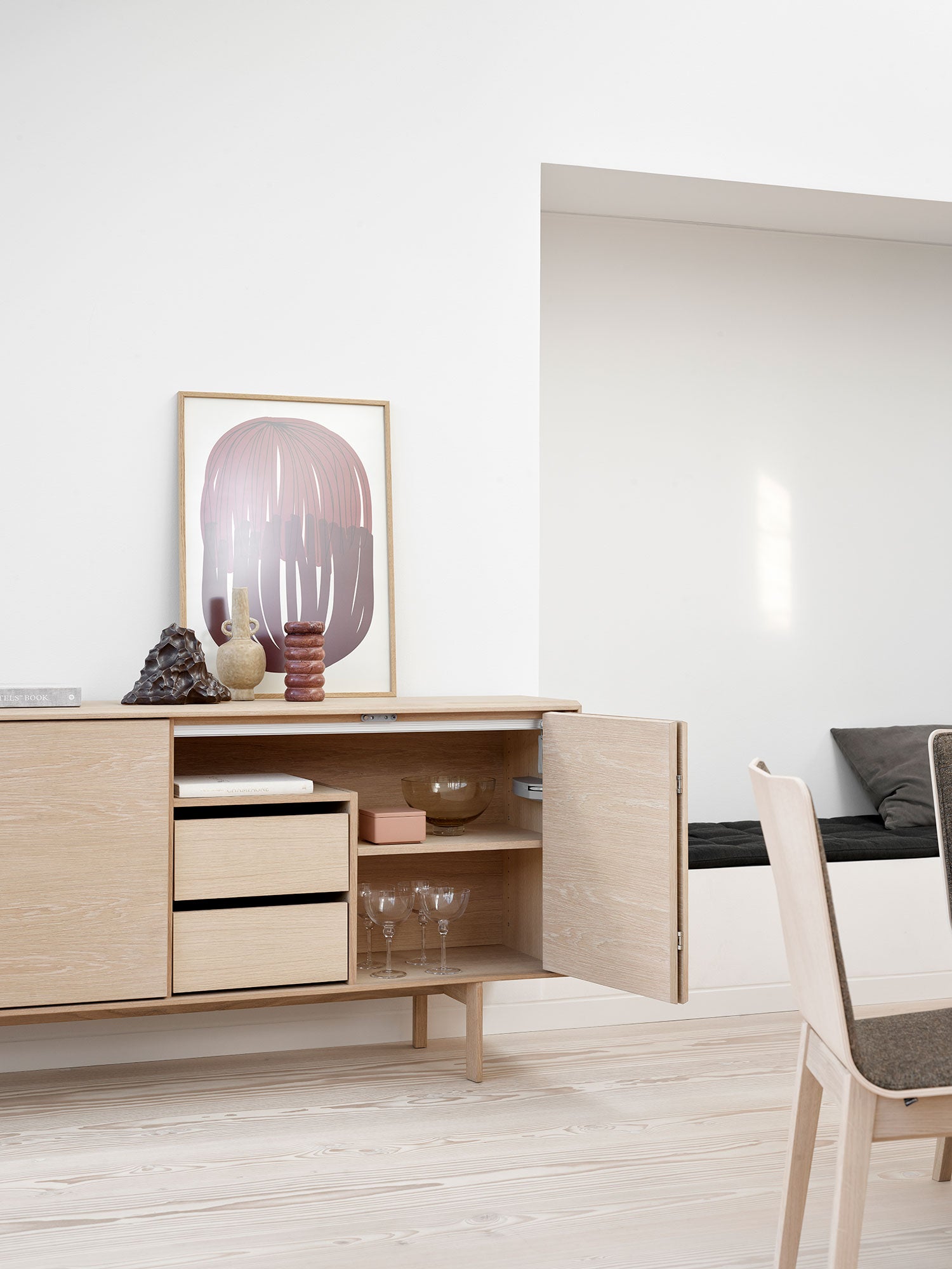 Sm544 Sideboard Oak Lacquer 190X43X85cm