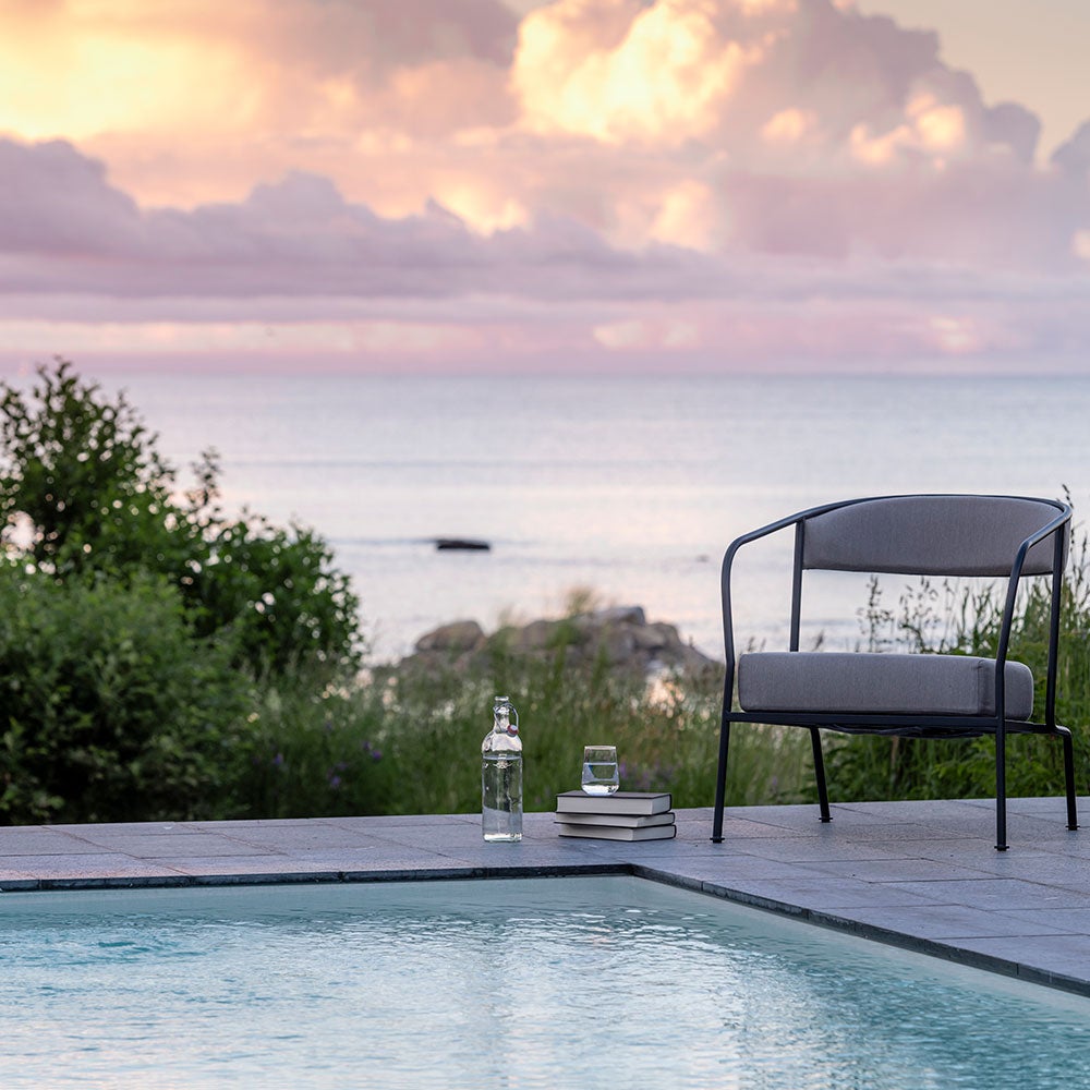 Arholma lounge chair, dark grey