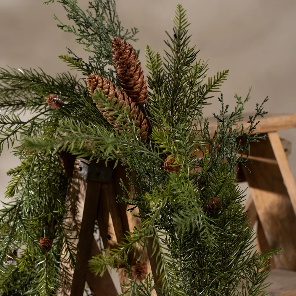  Garland with cones 180 cm