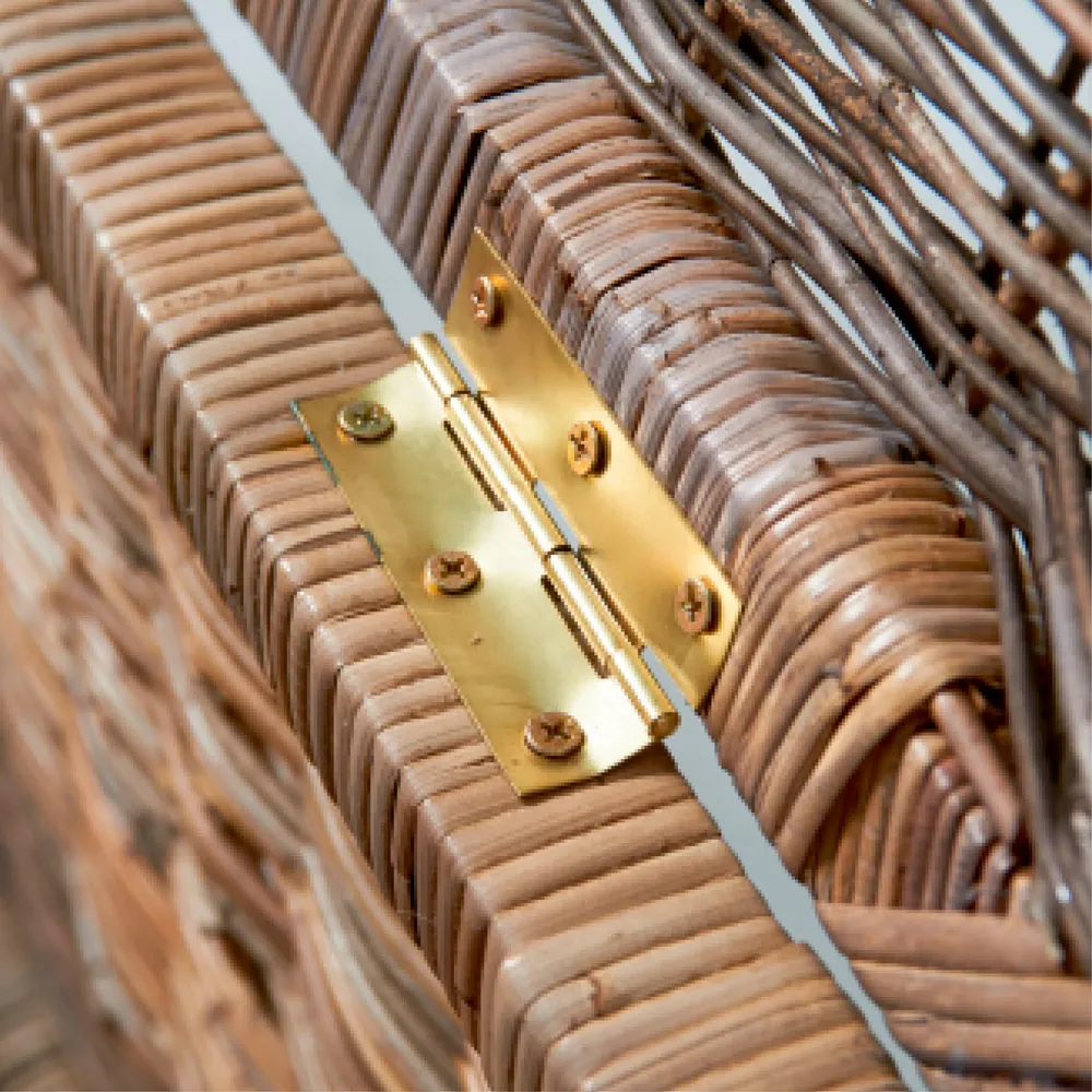  Rustic rattan chest, 160x40 cm