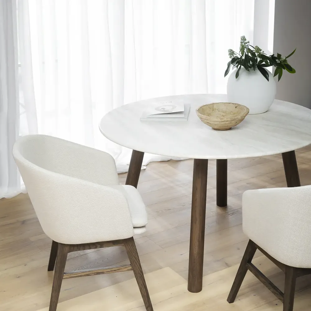 Taransay dining table Ø125 cm beige travertine/brown oak