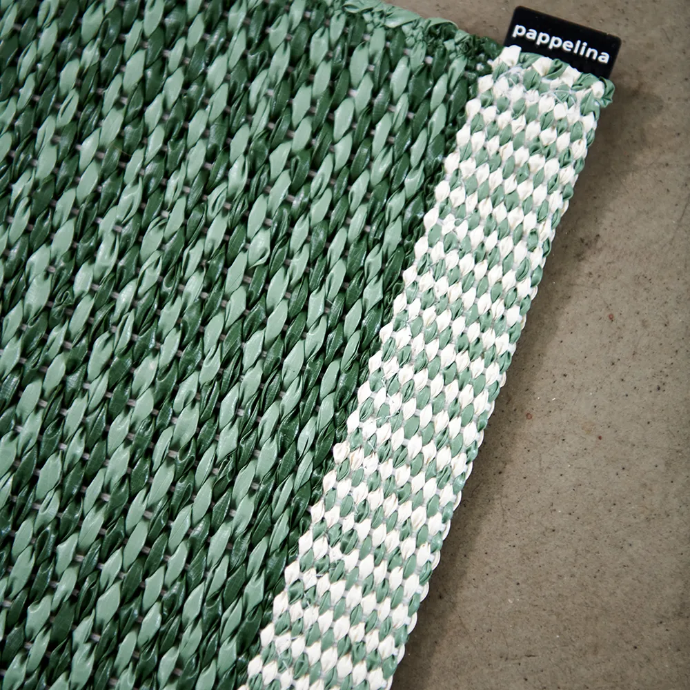 Mono Leaf / Oregano Carpet 180 x 220 cm