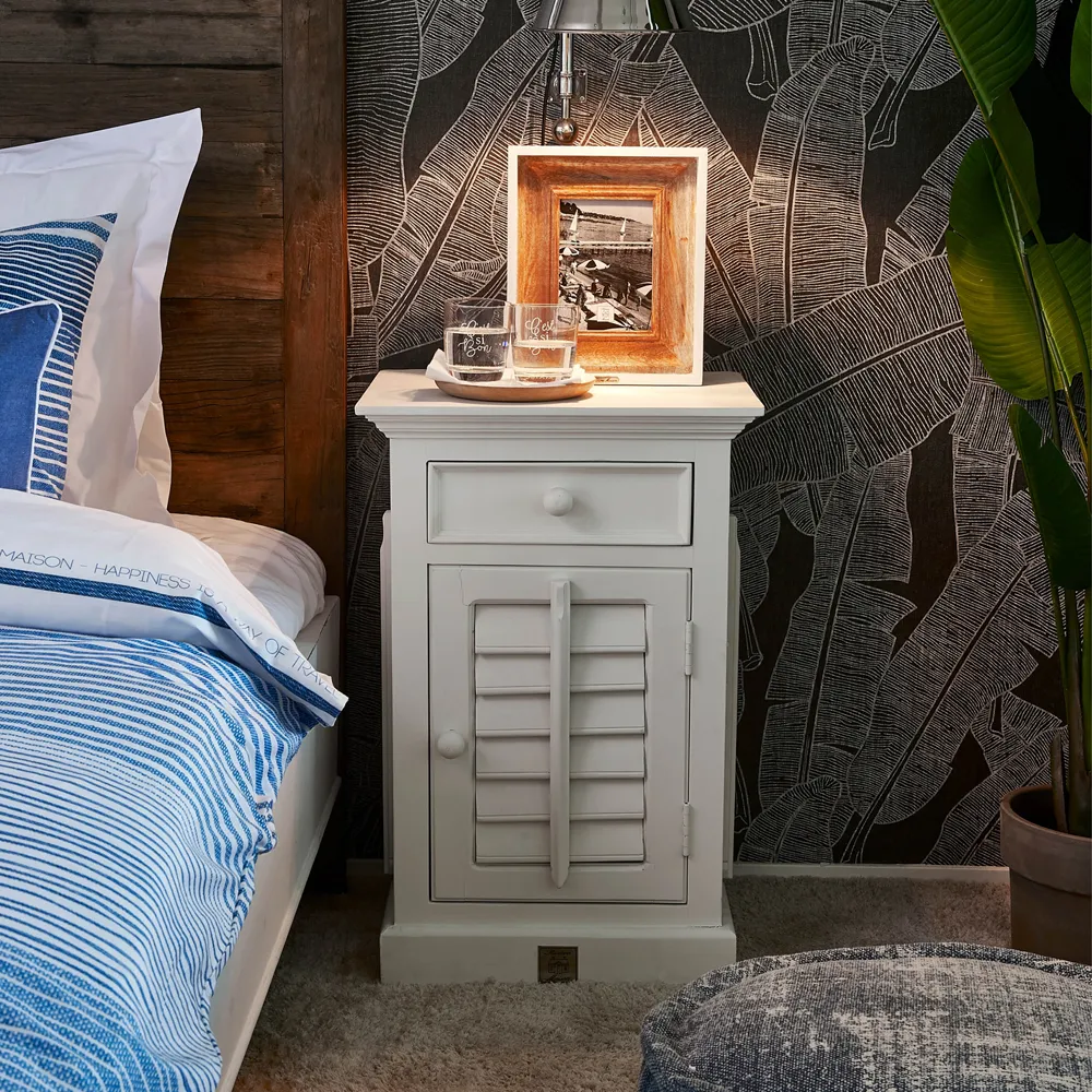 New Orleans Bedcabinet right