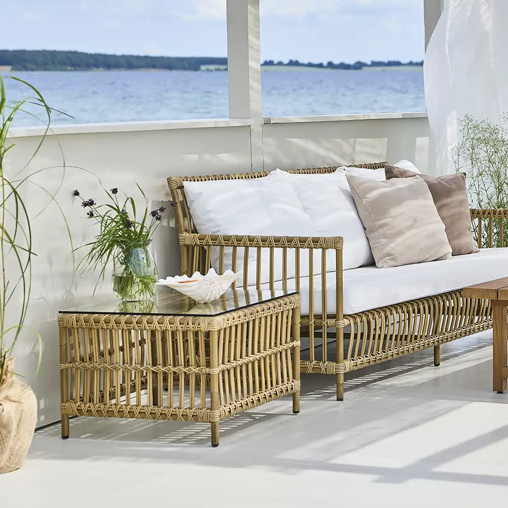 Caroline Side Table 60x60 Antique