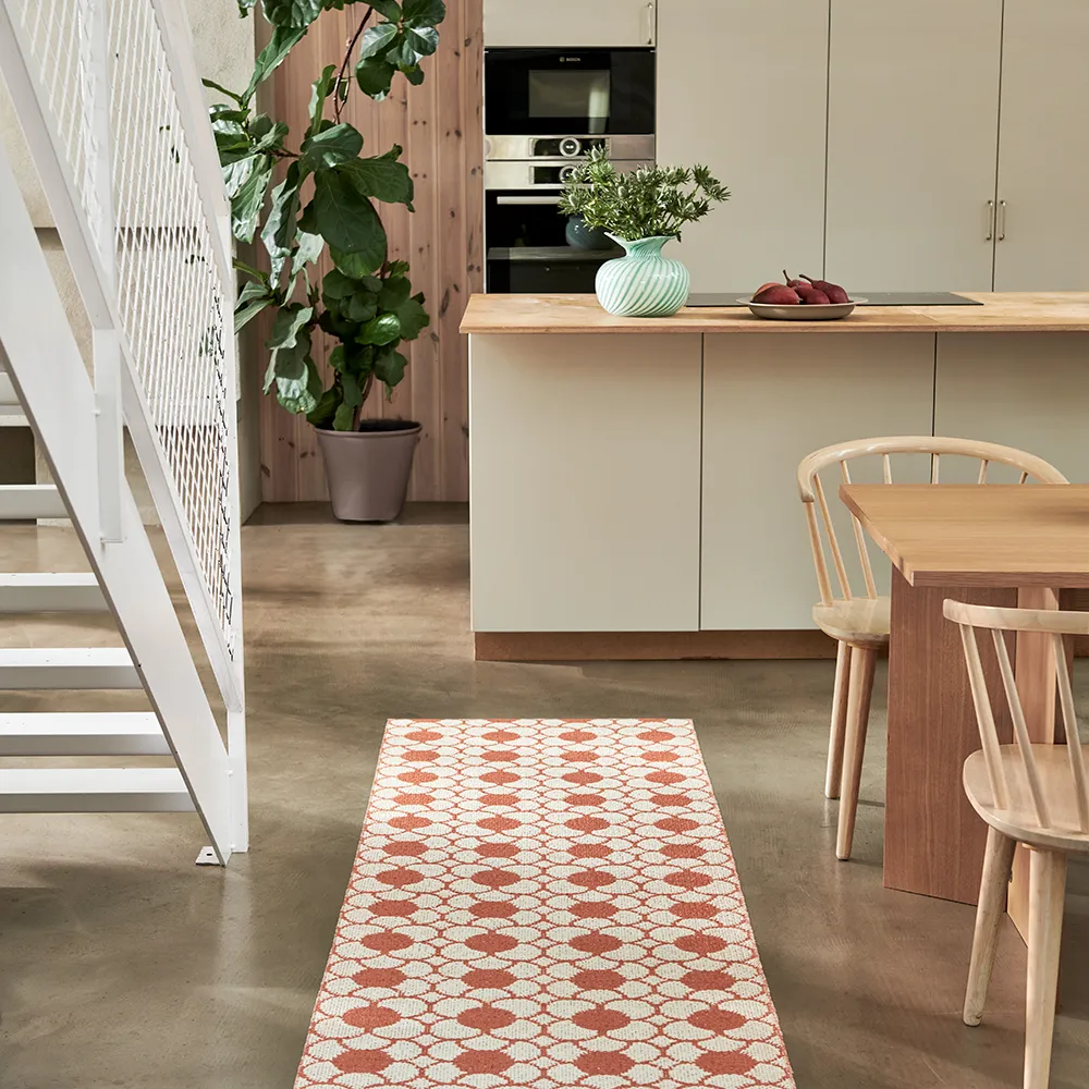 Anya rug Pale Orange/Vanilla 70 x 200 cm