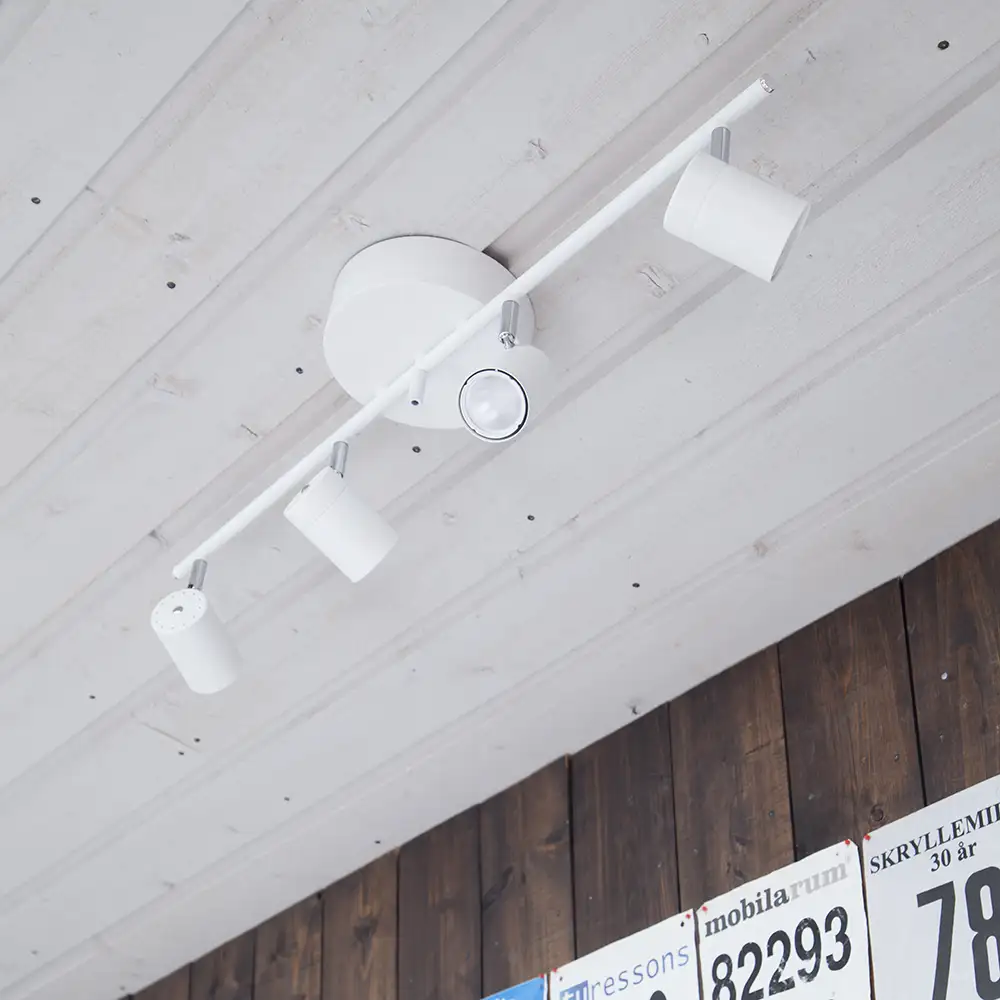 Correct roof rail 4-low White