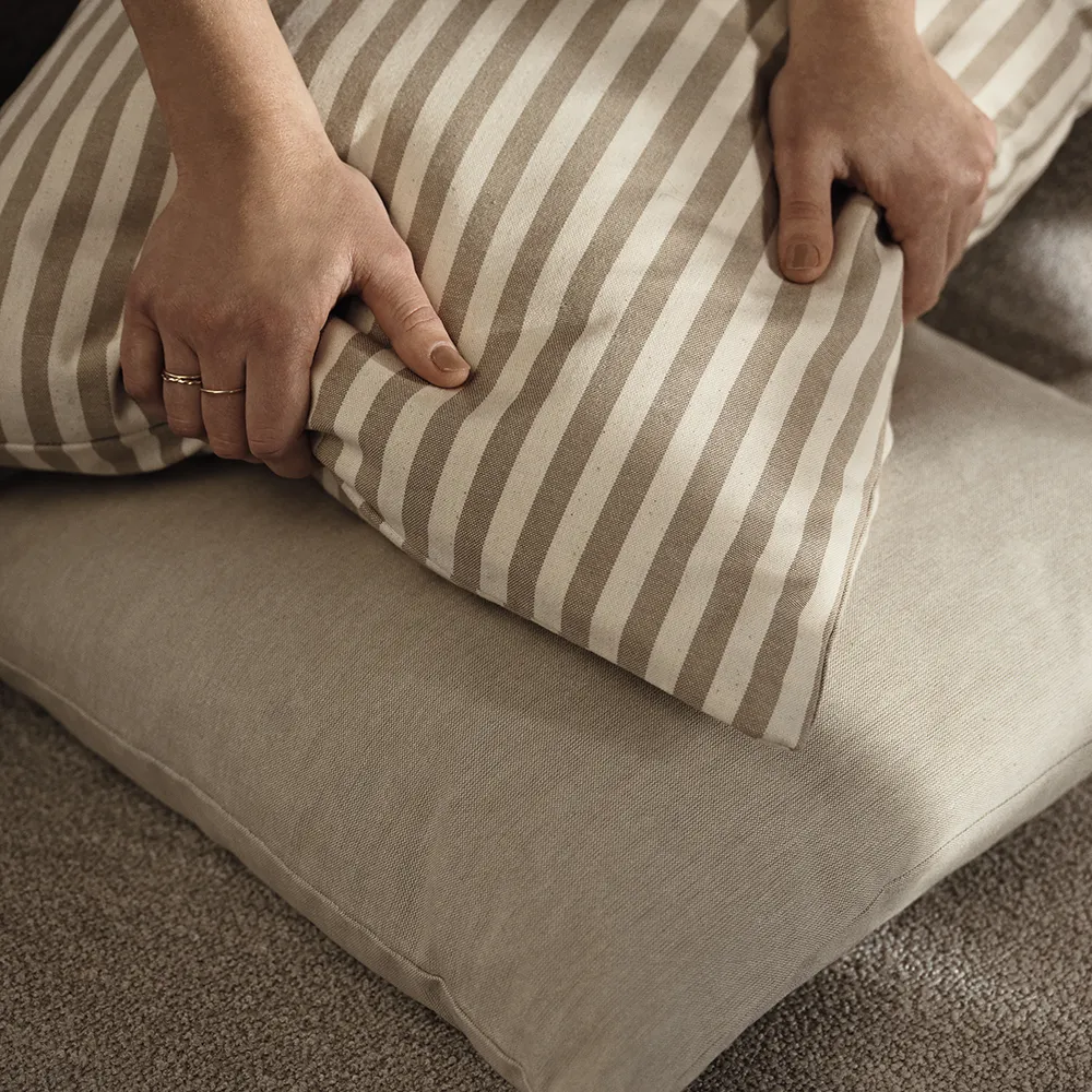 Strand Outdoor Cushion Sand/Off-white