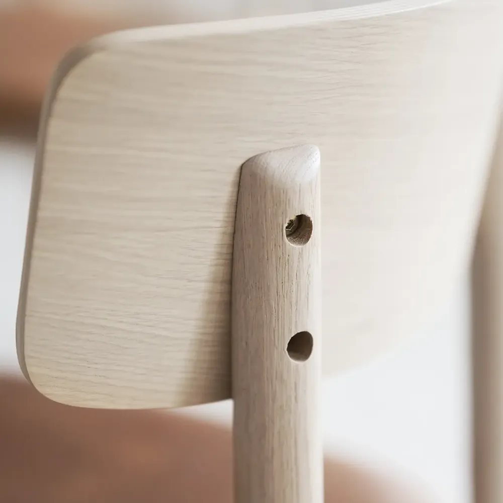 Wolcott dining chair white pigmented oak/brown