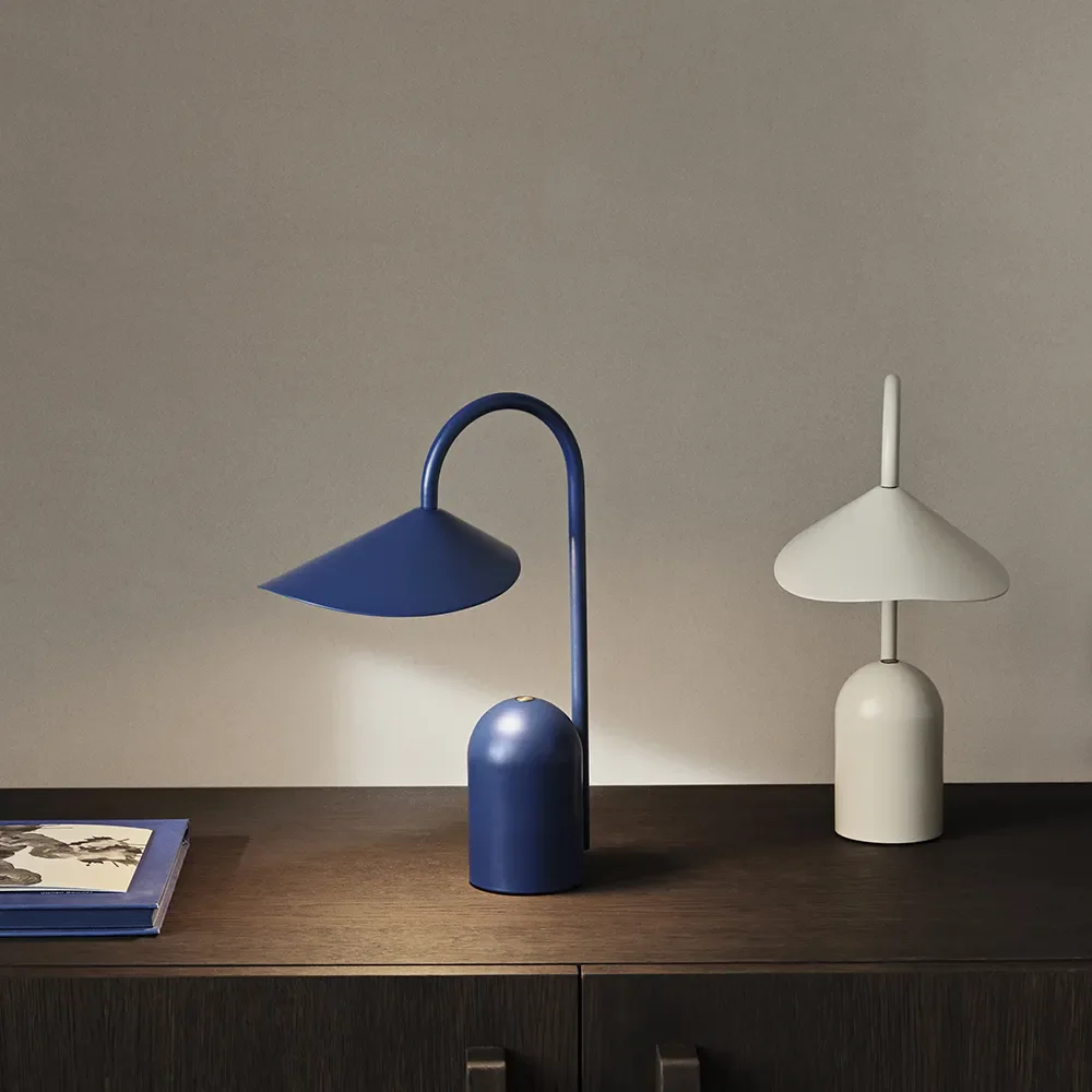 Arum Portable Lamp Bright Blue