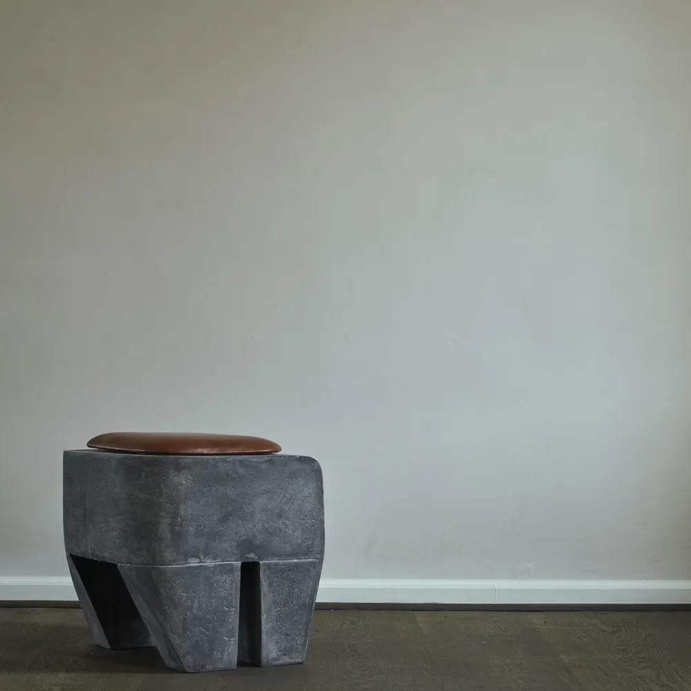 Sculpt Stool - Concrete
