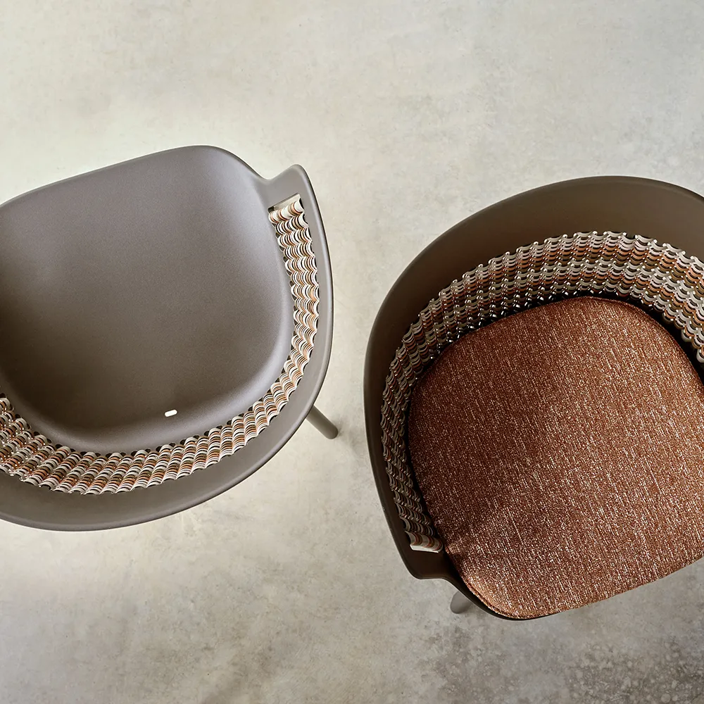 MYMI armchair w/ aluminum legs DE1 black pepper 0317 black pepper 0317