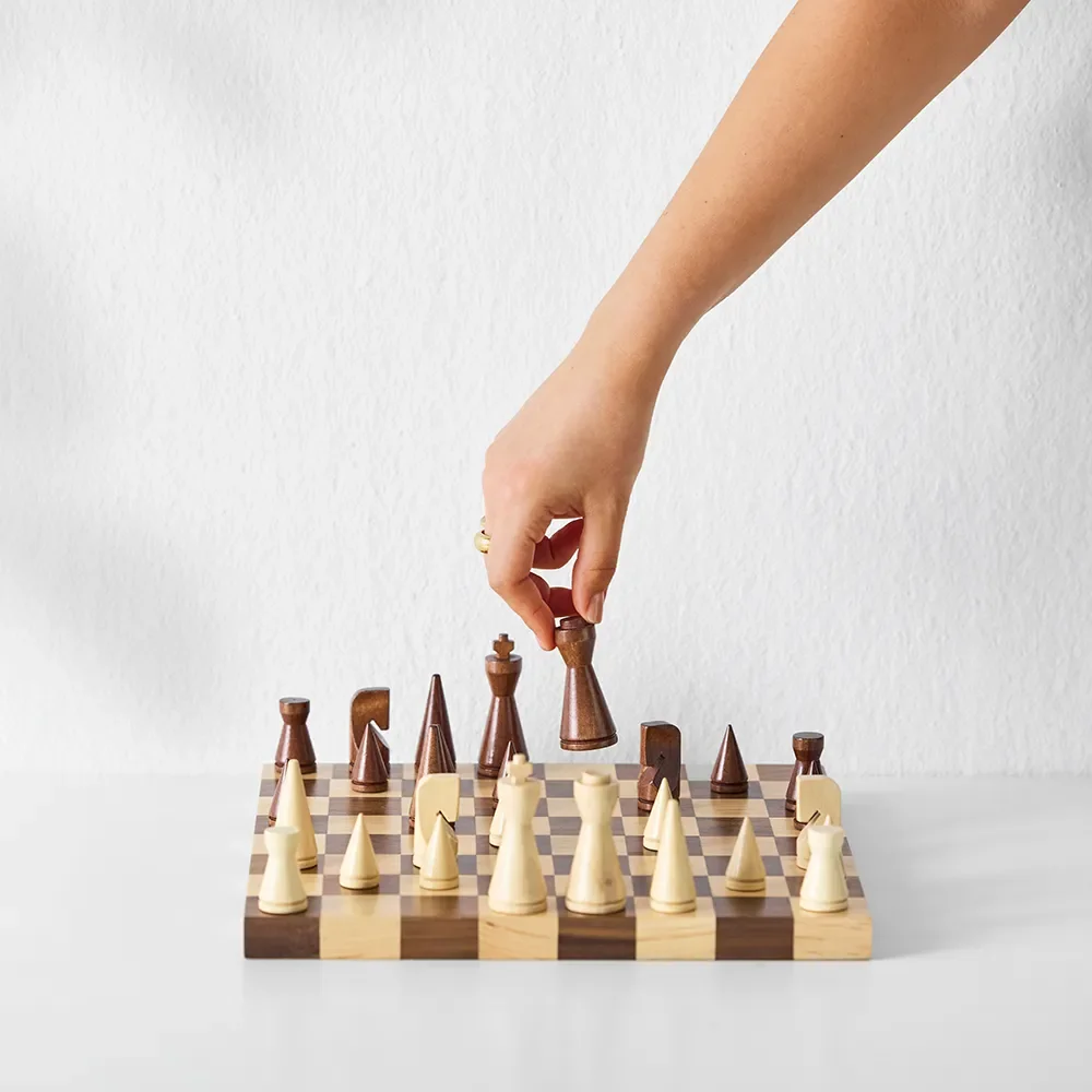 Chess The Minimalist