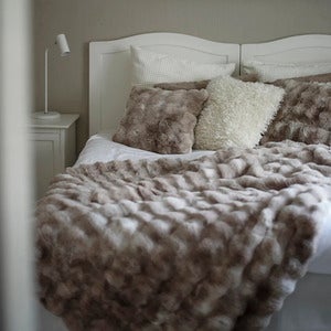 Wooly ornamental cushion 45x45 cm Beige