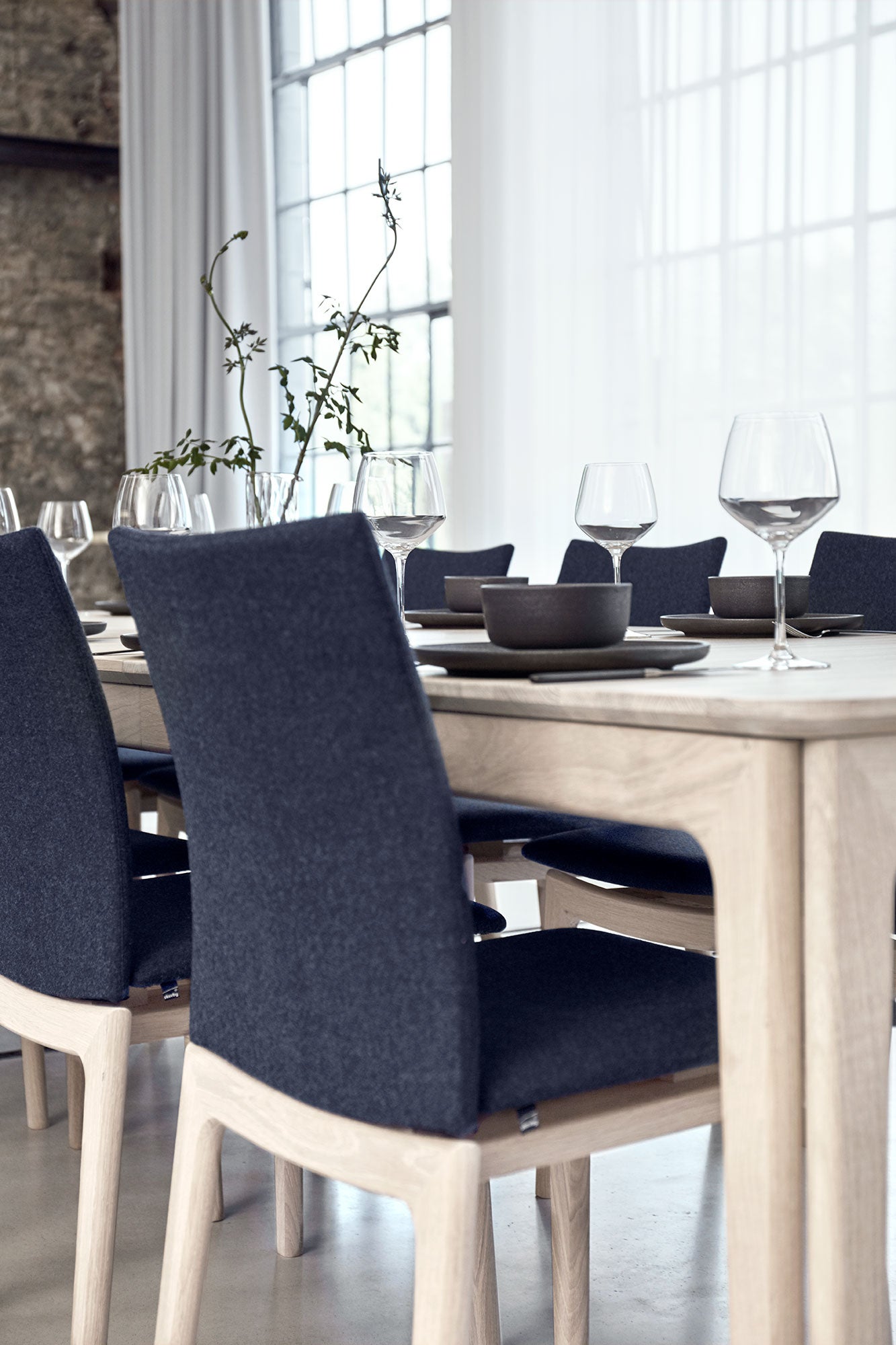 Sm27 Table Black Oak Lacquer