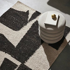 Piece Rug 140x200 cm- Off-white/Coffee