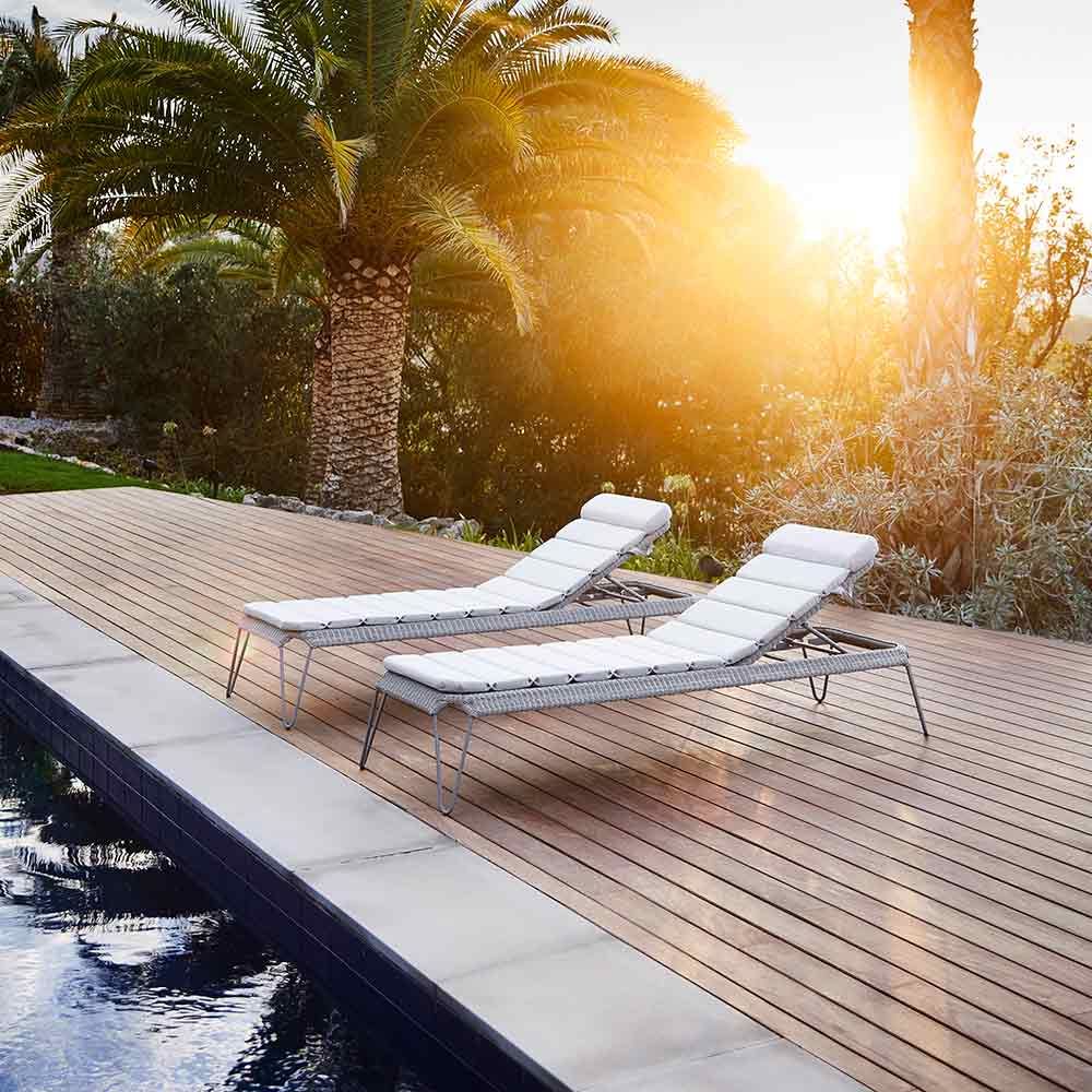 Breeze Sunbed Cushion Light Grey