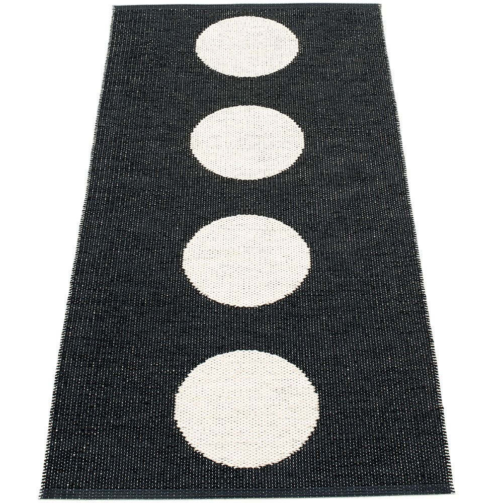 Vera Carpet 70x150 cm black/vanilla