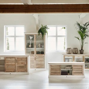 Pacifica media bench