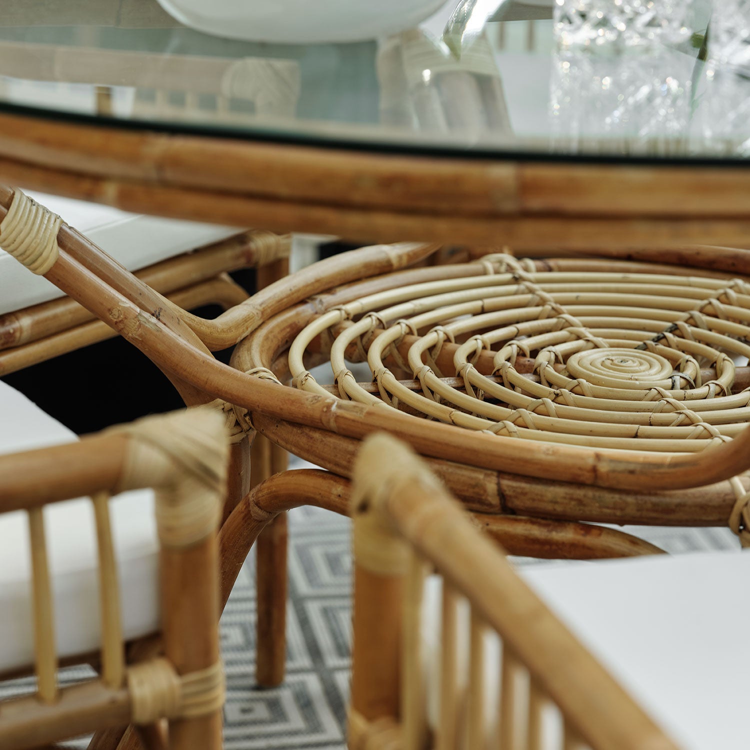 Vallda dining table 120 cm natural