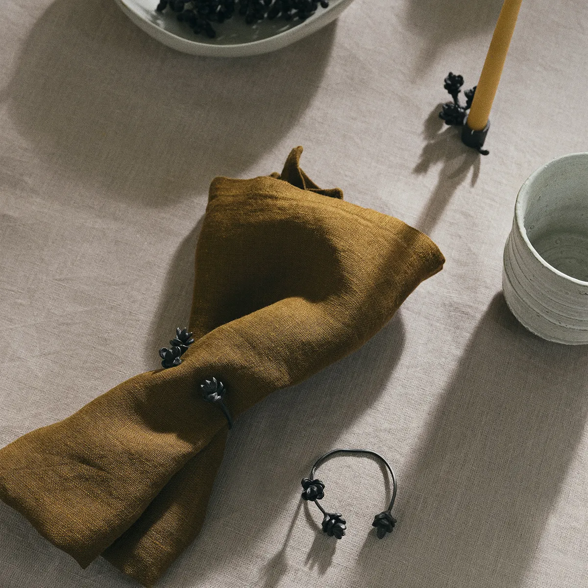 Napkin Rings in Brass Forest Black Set of 4