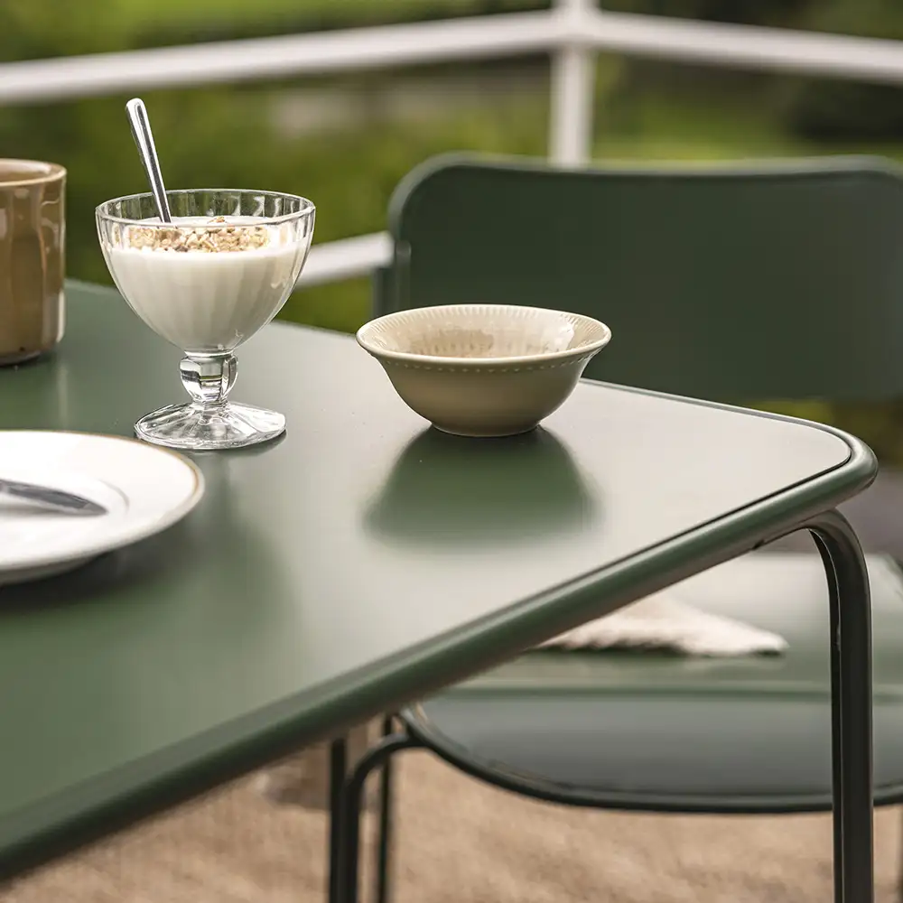 Libelle dining table 70x70 cm green