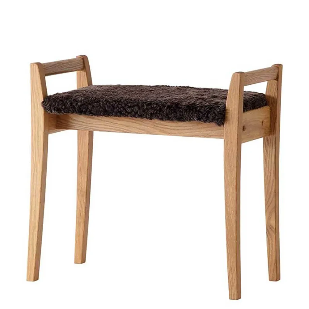 Meja Stool Lacquered Oak/Sheepskin Brown