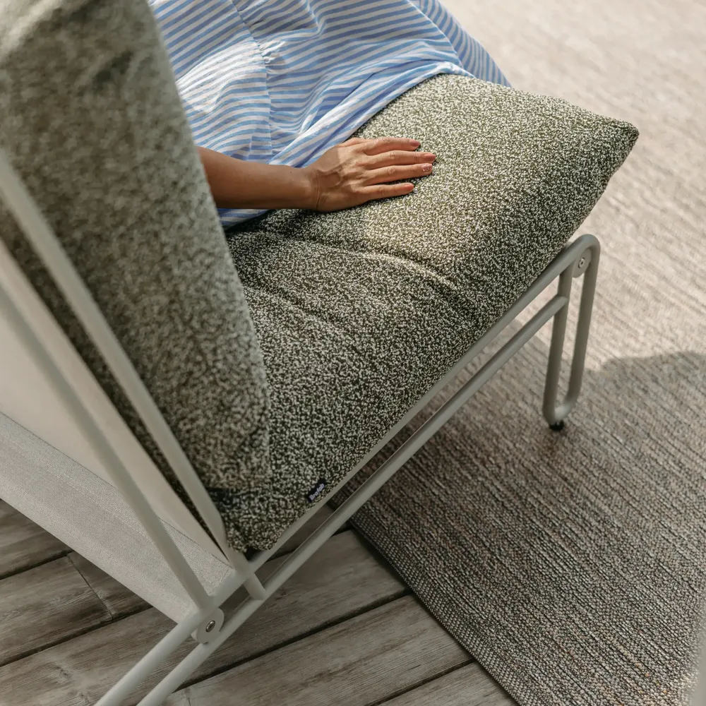 Blixt armchair Light Grey/Teddy Verde