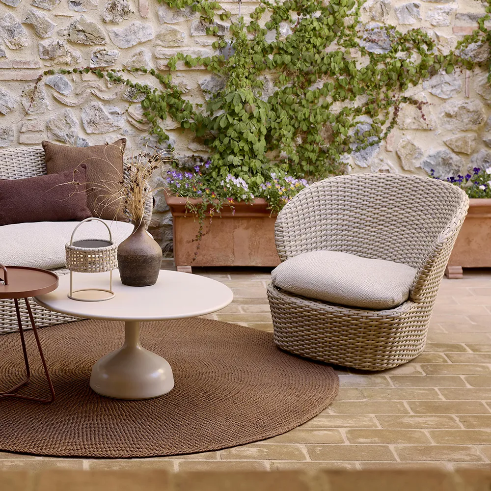 Coast lounge chair w/swivel Sand