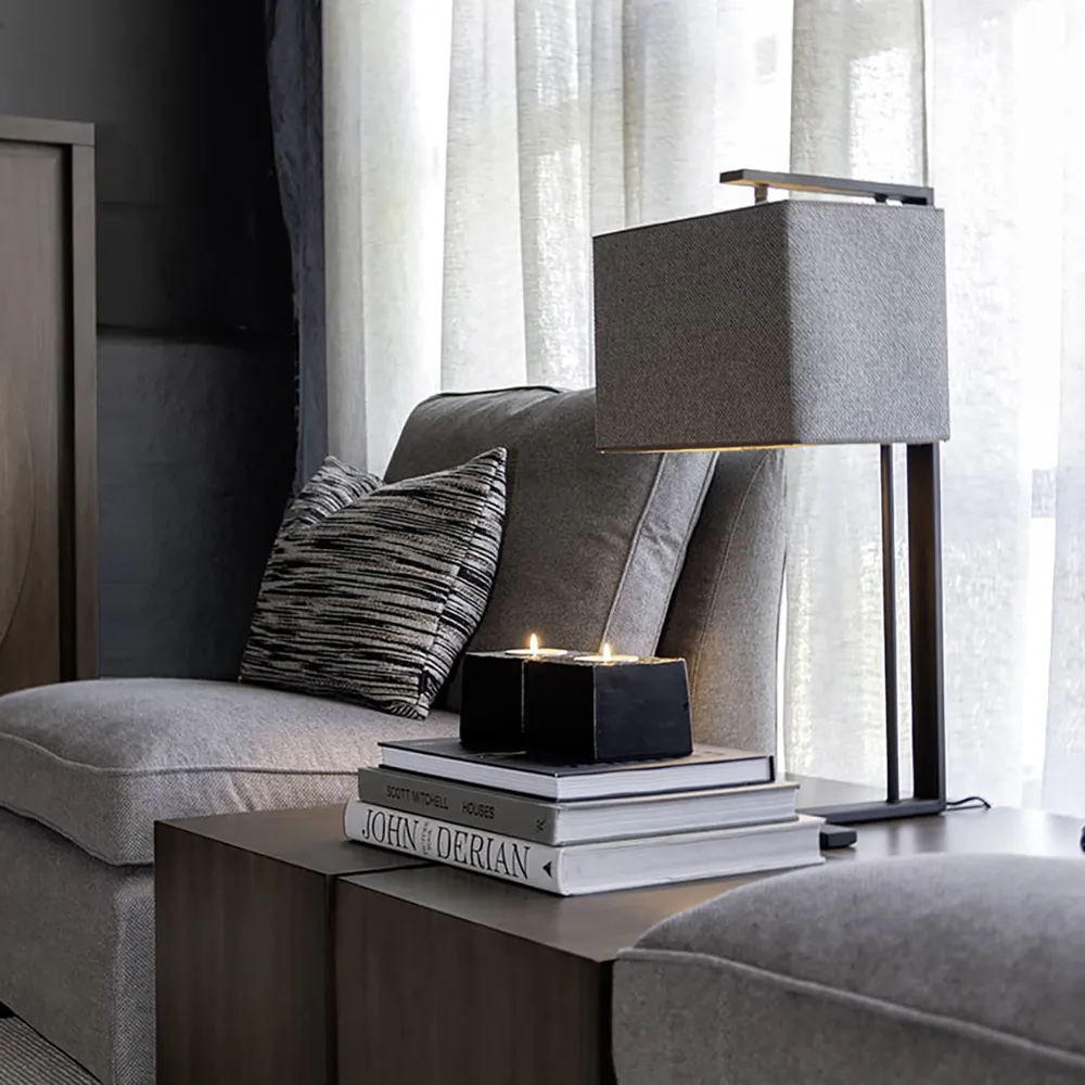 Donati Arm table lamp
