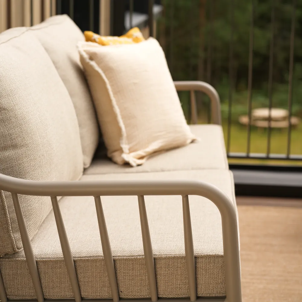 Coleville lounge set