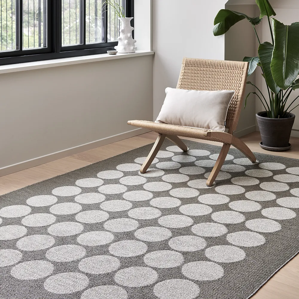 Hugo Carpet Walnut/ Linen 70 x 160 cm
