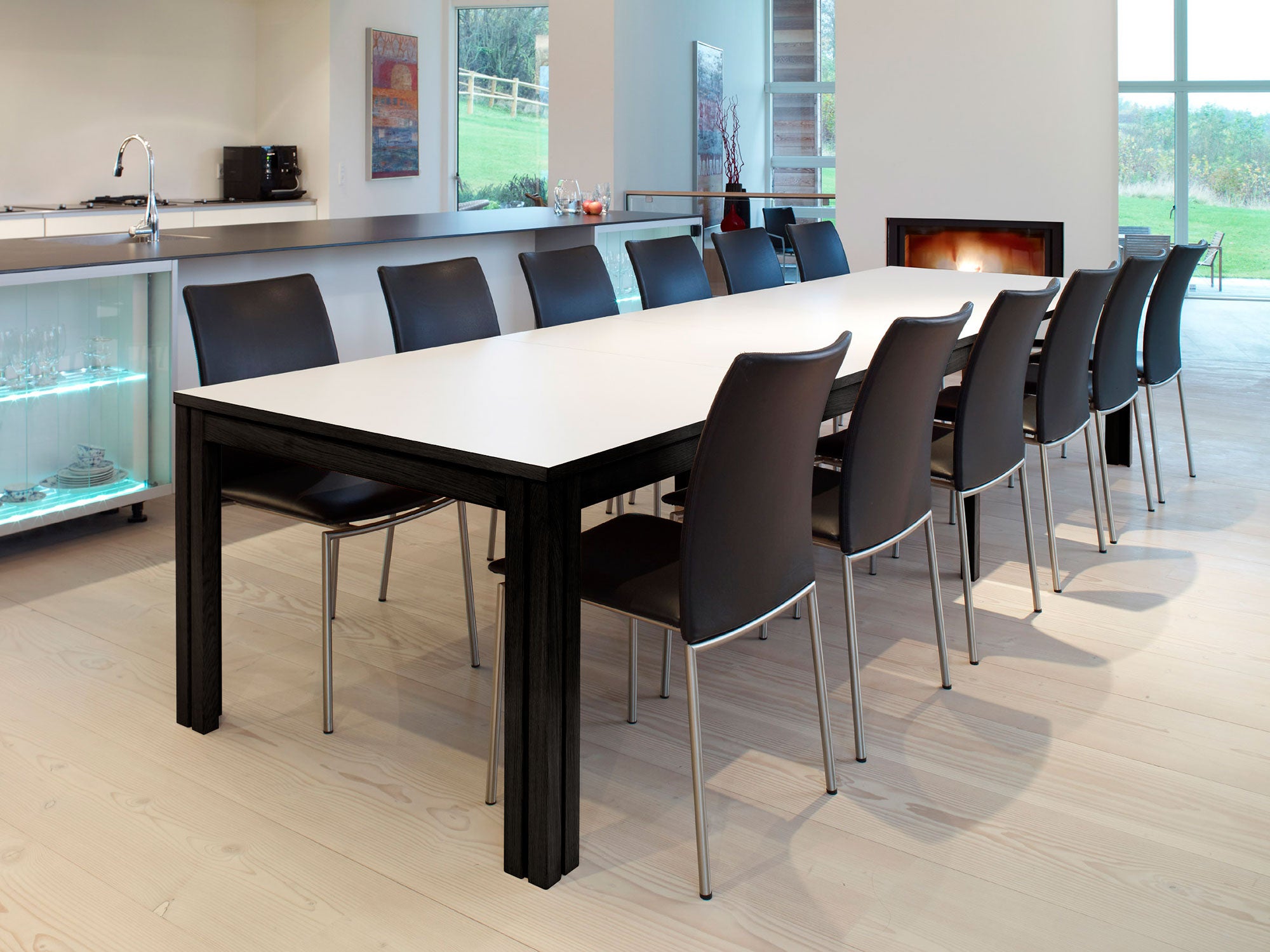 Sm24 Table Oak Lacquer 200-356(512)X100X73cm