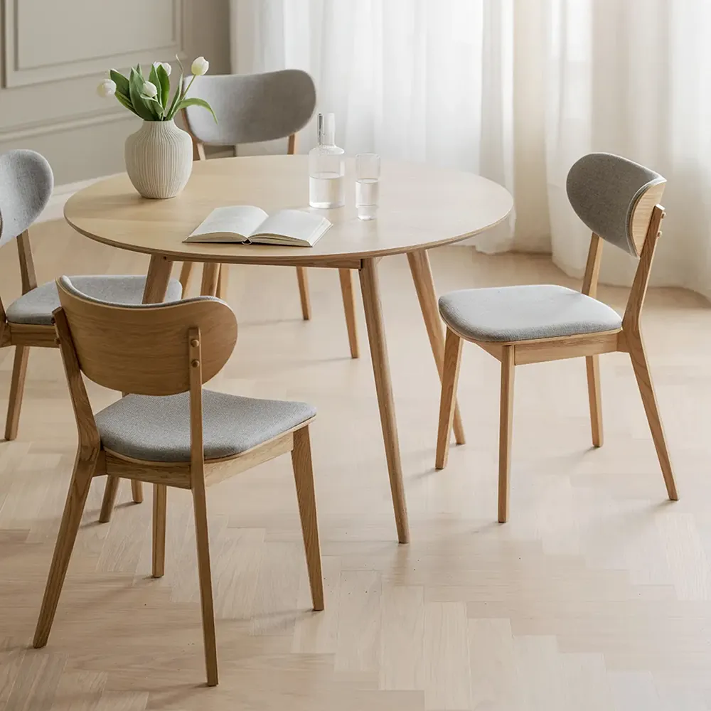 Kato dining chair lacquered oak/light gray fabric