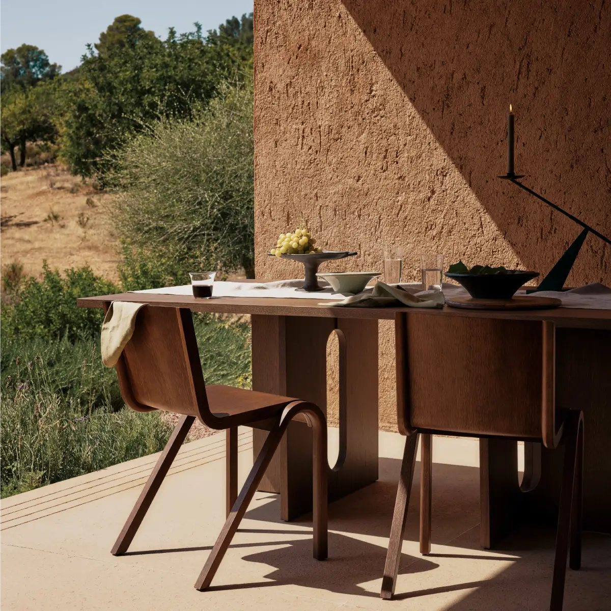 Androgyne Dining Table Dark Oak - 210 x 109 cm