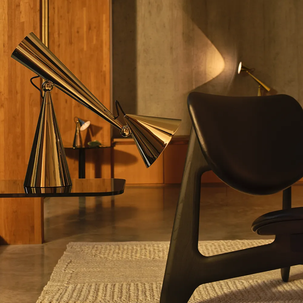 Pose Task Light LED Gold