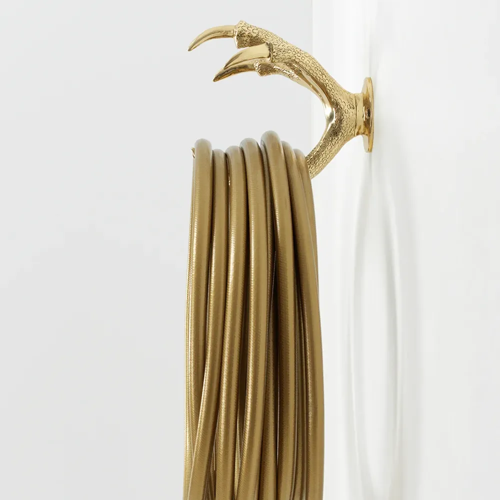 Claw hose holder Gold