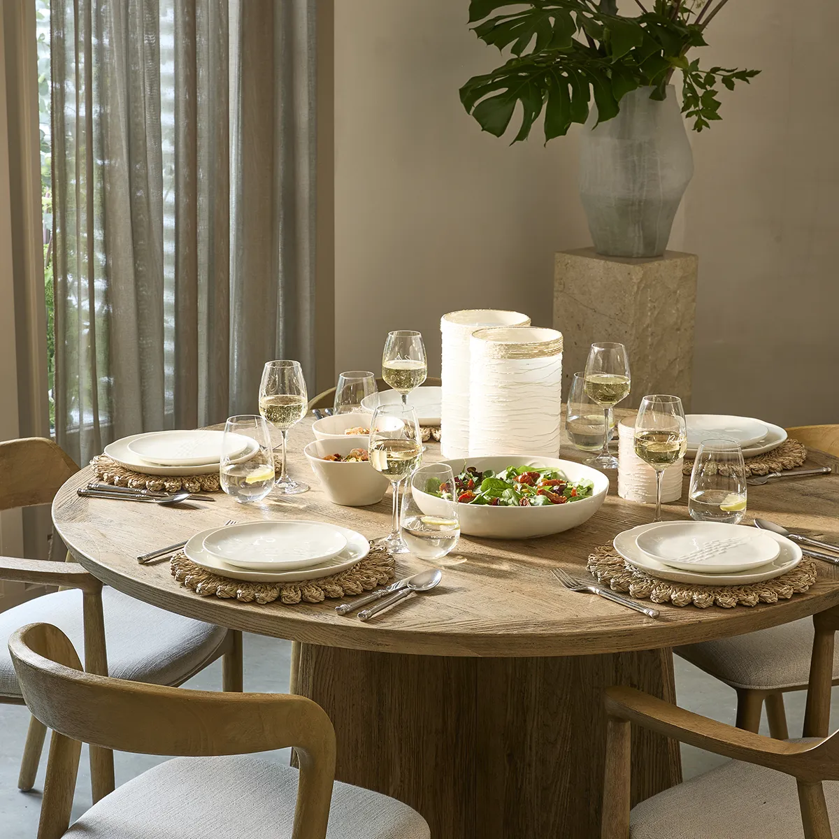 Round Dining Table Zermatt Ø 140 cm