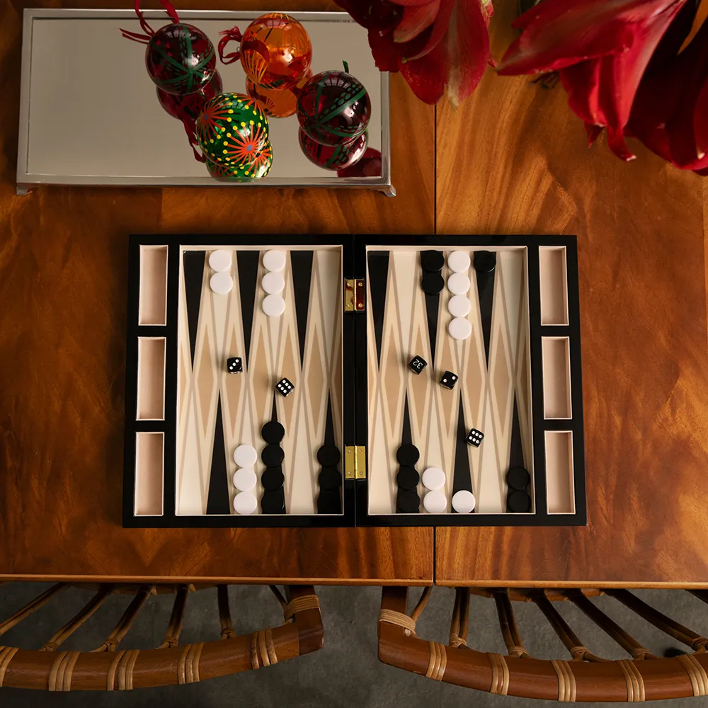 Backgammon Lacquered Black