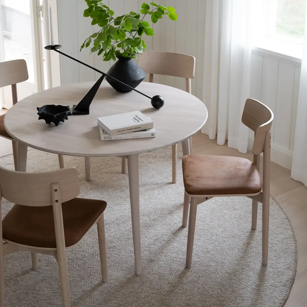 Wolcott dining chair white pigmented oak/brown