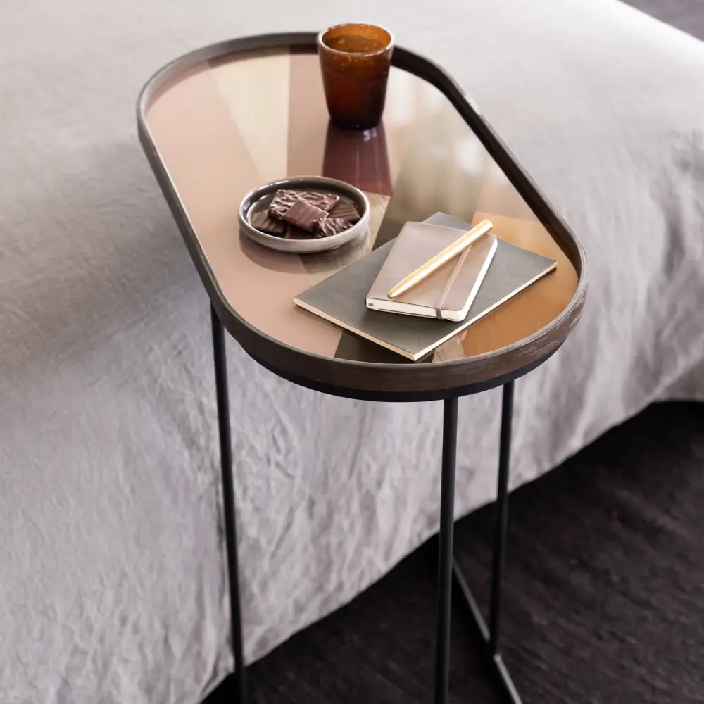 Tray sidetable M